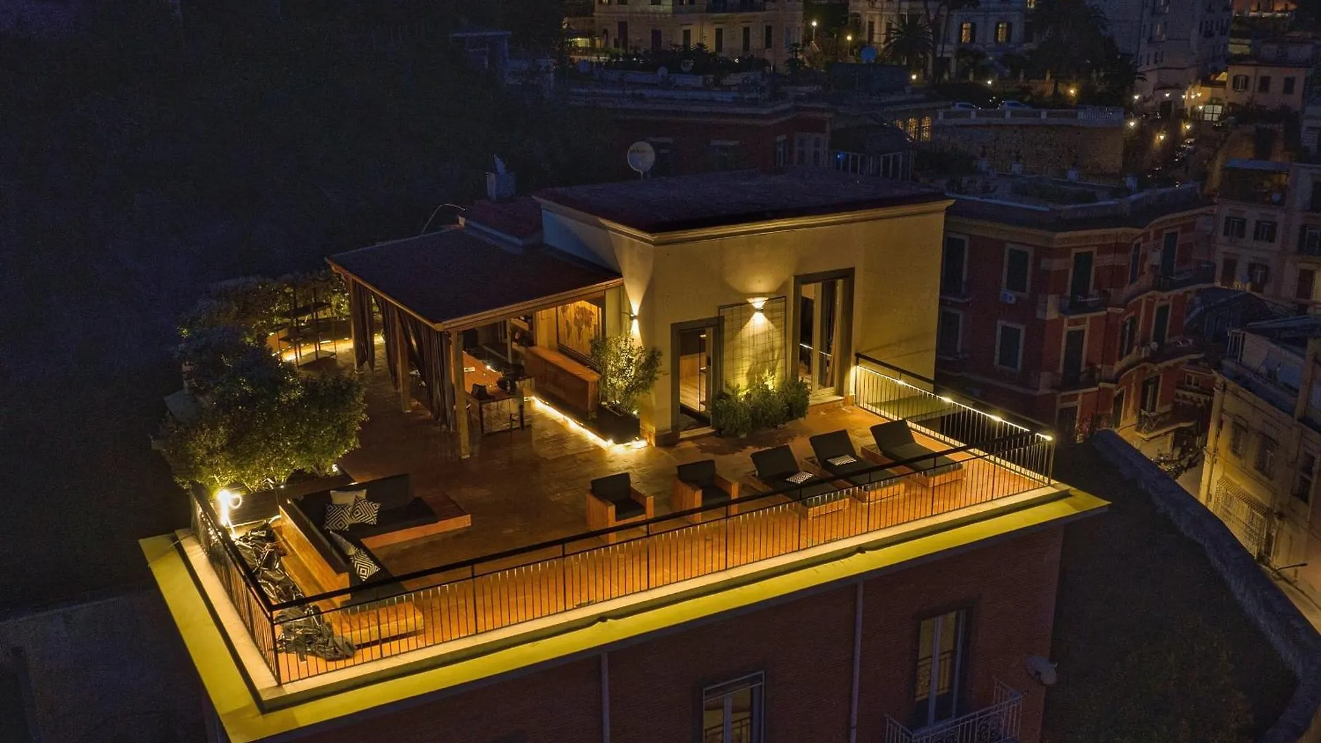 Suite Posillipo Naples 0*,